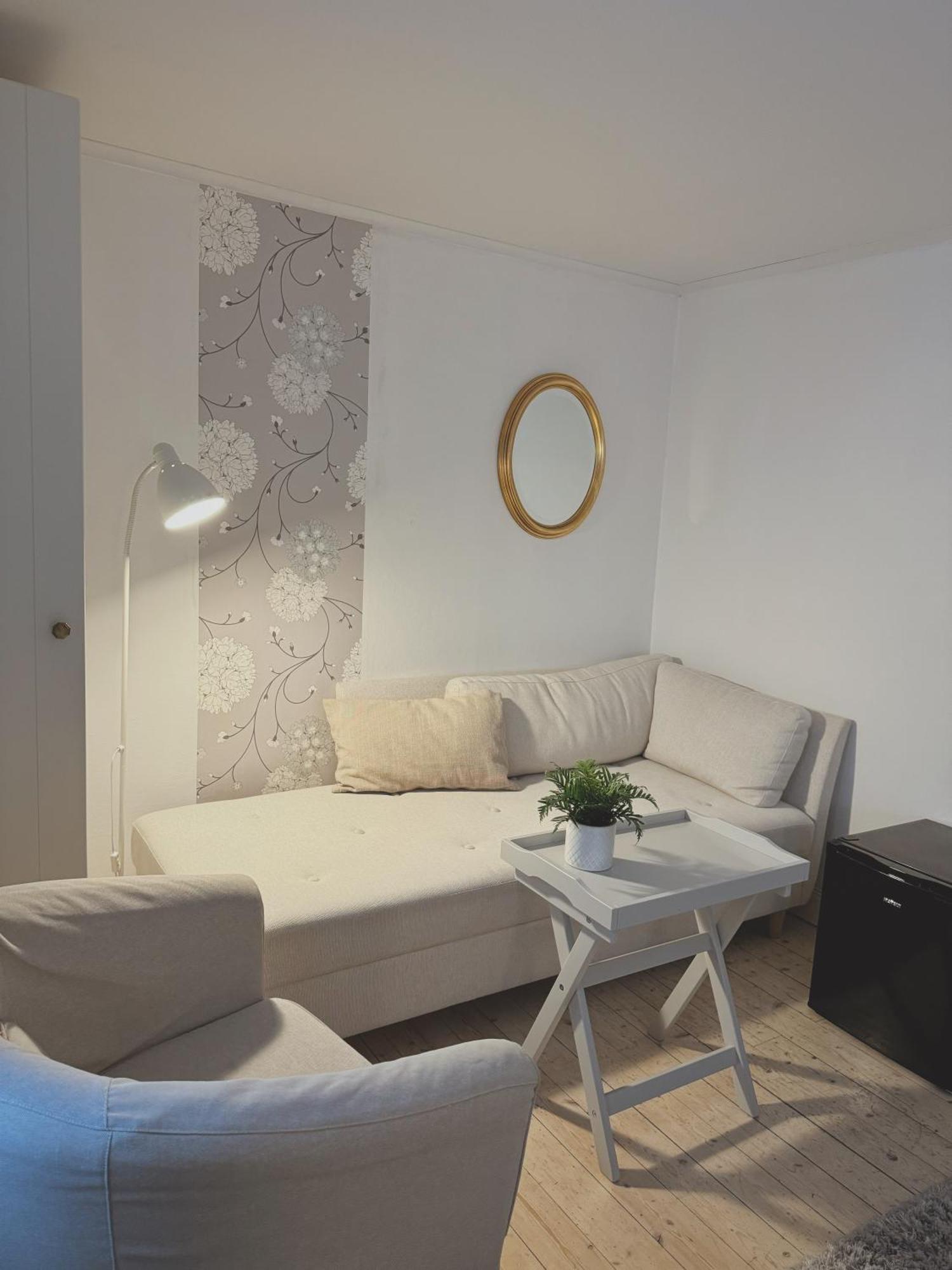 Smålandsgården Hotell Gränna Eksteriør bilde